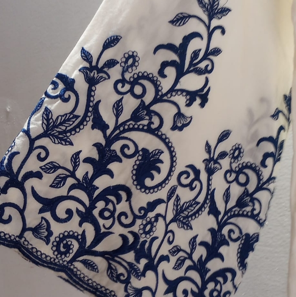 Three piece shalwar qameez, beautiful embroidery, - Picture 6 of 6